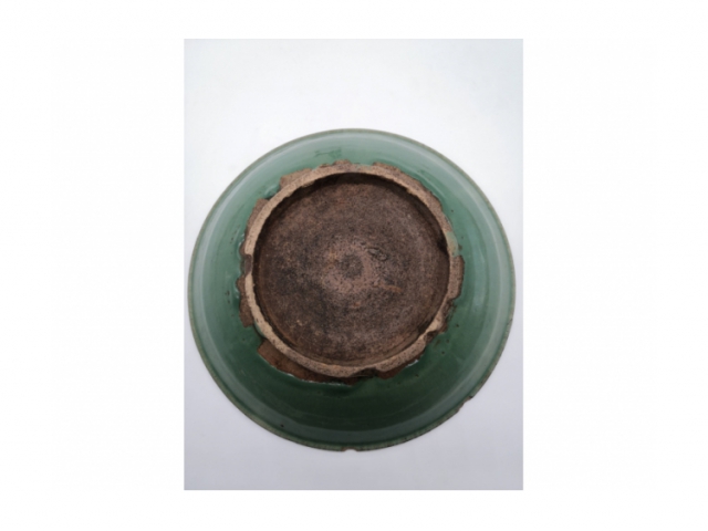 明代蘋果綠釉大盤